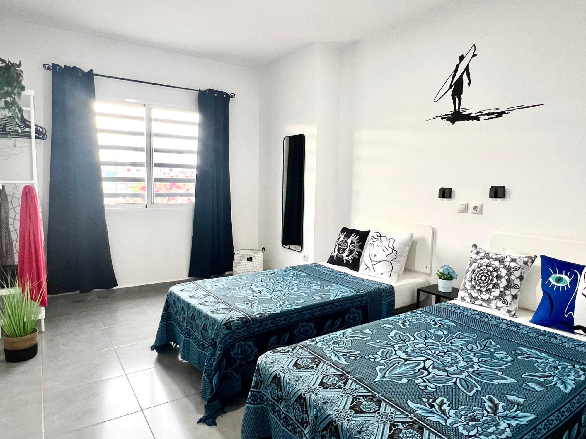 Animos! Apartments: Modern City & Beach Getaway for Nomads & Families Santa Maria Exterior photo