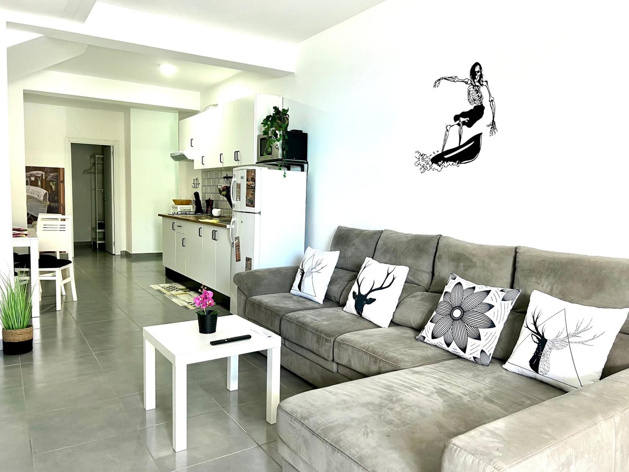 Animos! Apartments: Modern City & Beach Getaway for Nomads & Families Santa Maria Exterior photo