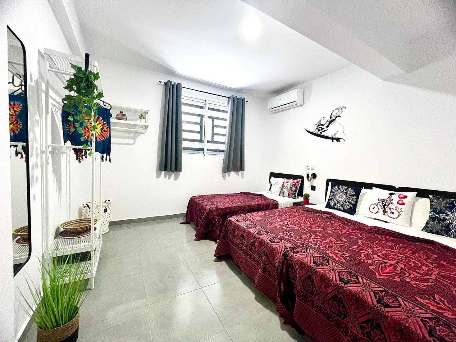 Animos! Apartments: Modern City & Beach Getaway for Nomads & Families Santa Maria Exterior photo