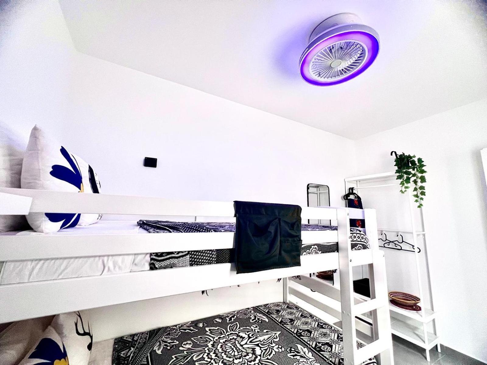 Animos! Apartments: Modern City & Beach Getaway for Nomads & Families Santa Maria Exterior photo